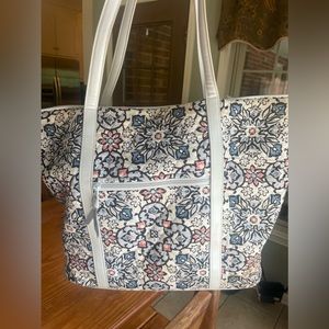 Vera Bradley Large Tote